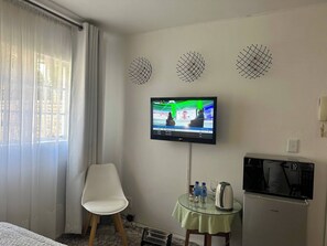 Room amenity - Charming Executive Studio, Solar Power, Wifi (Johannesburg)