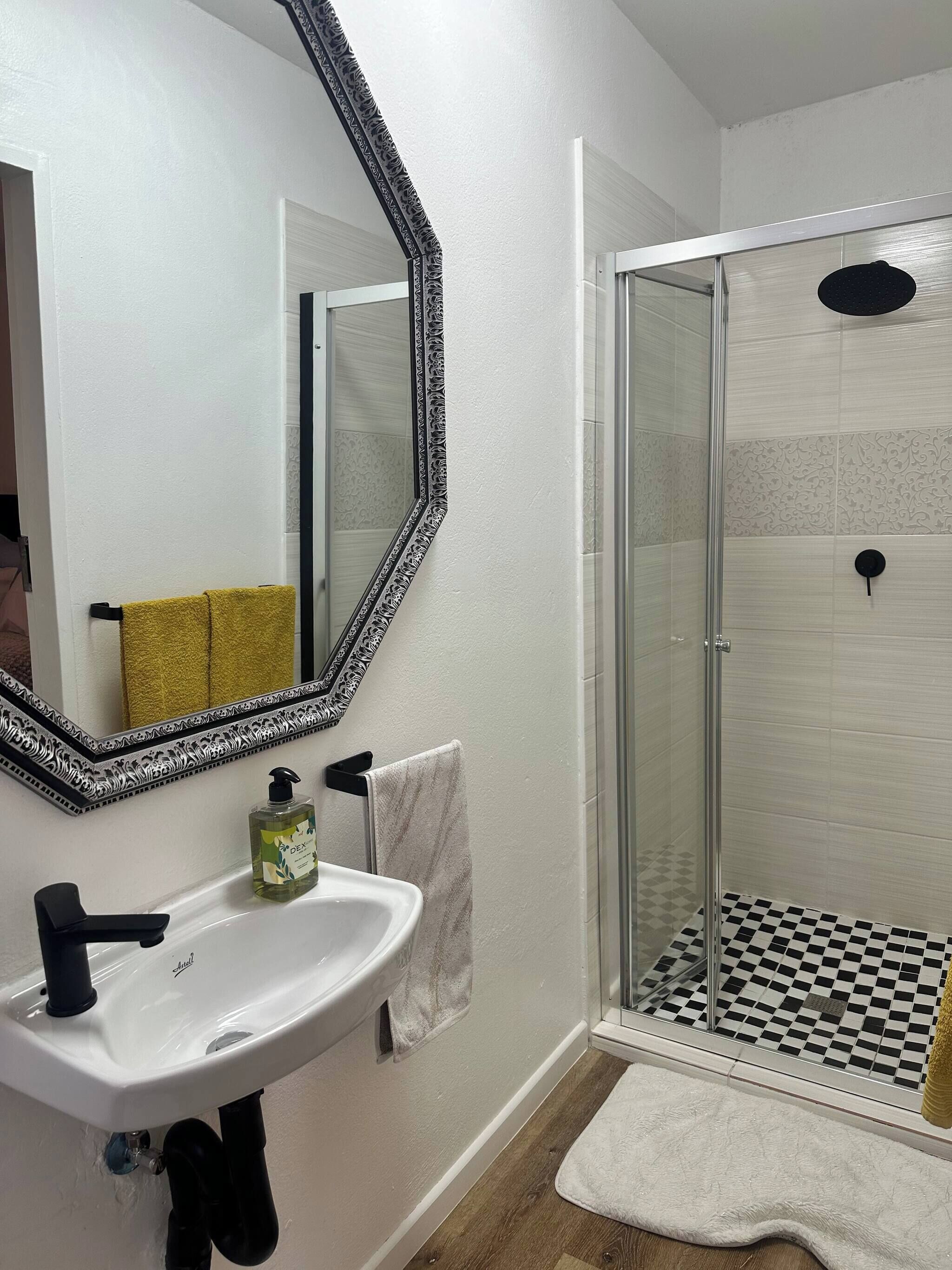 Huoneisto, 1 makuuhuone | Kylpyhuone