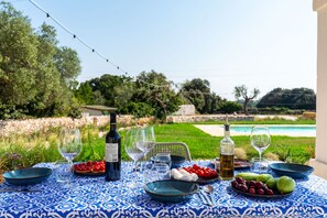 Outdoor dining - 4152 Trulli Salsapariglia by Perle di Puglia (Putignano)