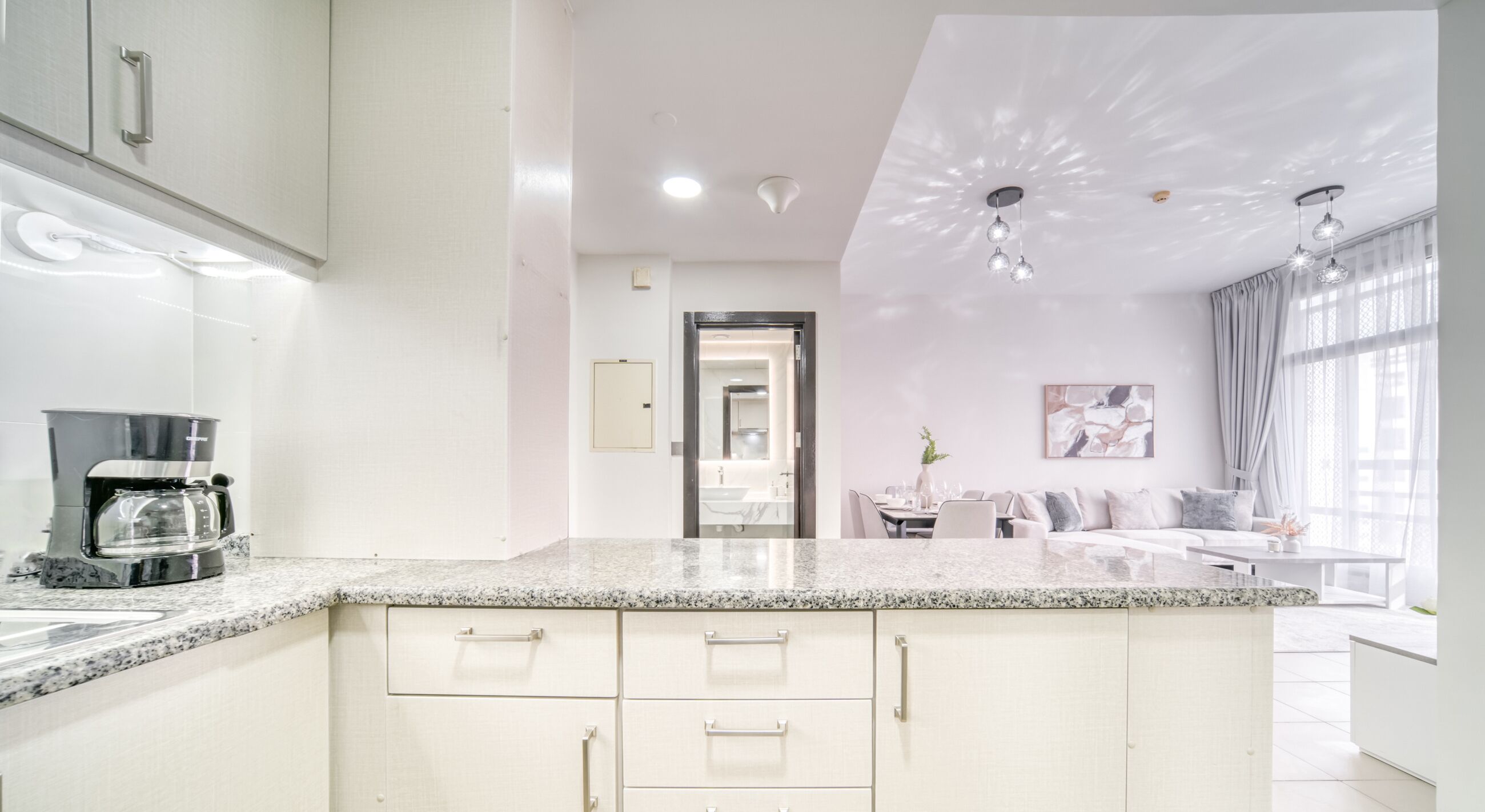 Family Apartment, City View | Private kitchen