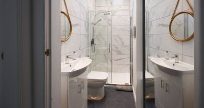 Hunters Link Mid Terraced Cottage
