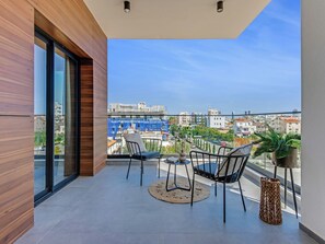 Appartement, 3 chambres, balcon, vue ville | Balcon