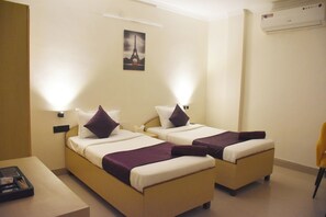 Double or Twin Room | Free WiFi