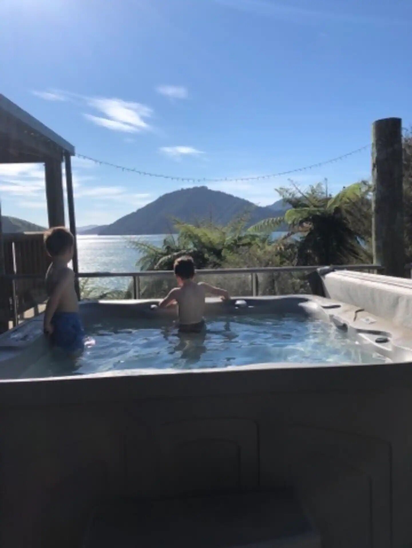 Outdoor spa tub