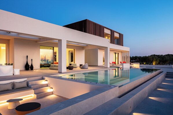 A heated pool - Elegance & Exclusivity – Stella Cadente by etouri (Rethymno)