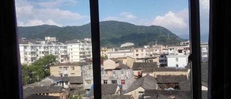 Quang cảnh nhìn từ nơi lưu trú