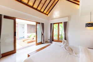 Premium Villa, 3 Bedrooms, Private Pool | Premium bedding, memory-foam beds, individually decorated - Floro Villa Canggu by Dhananjaya Hospitality (Munggu)