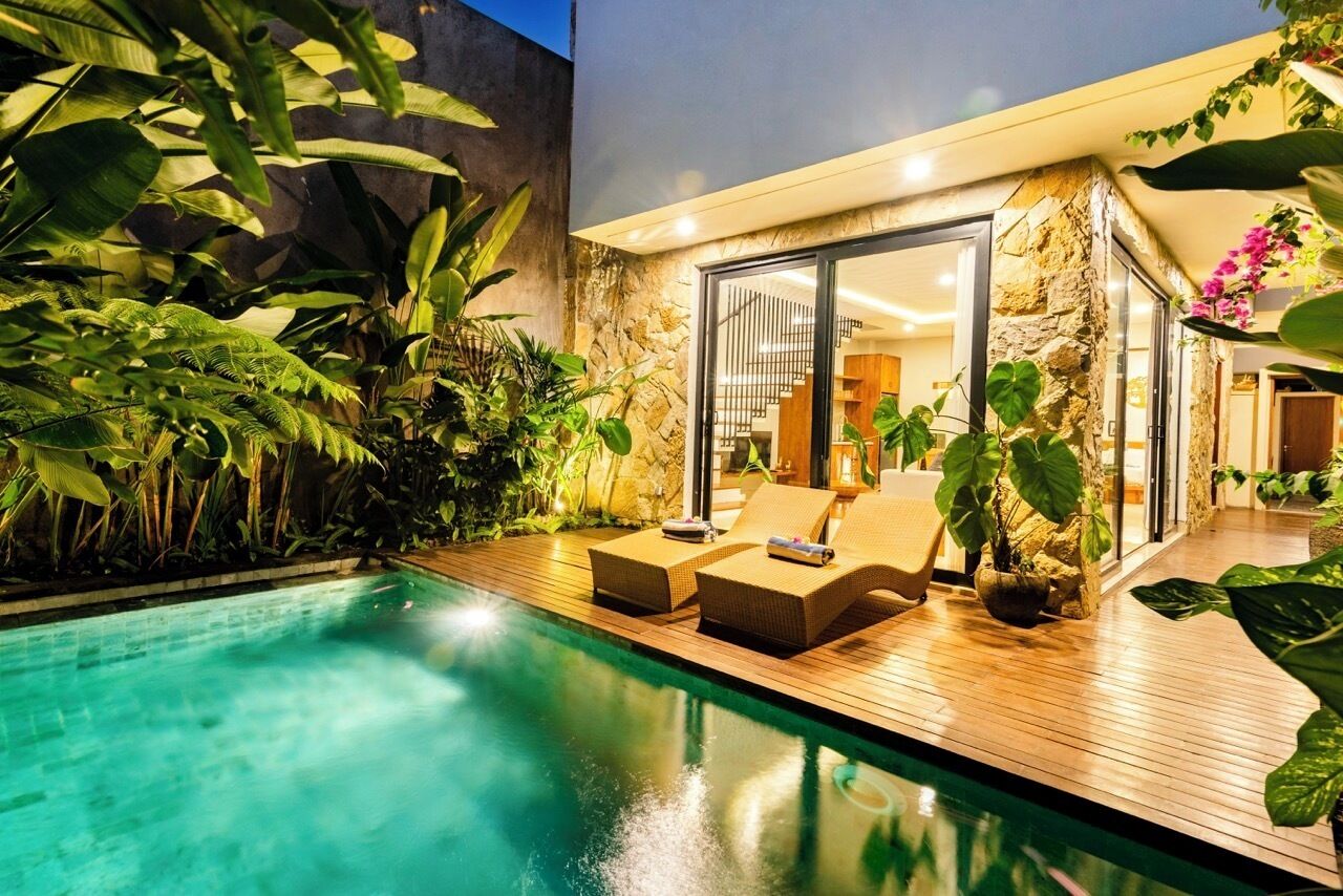 Kolam renang outdoor