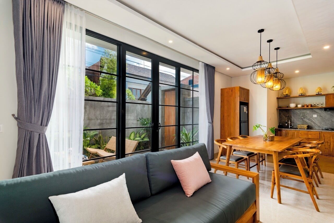 Deluxe Villa, 3 Bedrooms, Private Pool | Living room | 32-inch flat-screen TV with satellite channels
