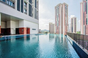 Outdoor pool - NaiBnB @ Chambers Residence (Kuala Lumpur)