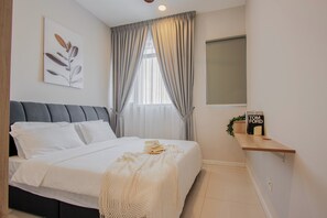 Apartamento luxo, 2 quartos, vista para a cidade | 2 quartos, espaço de trabalho para notebook