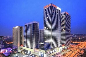 Unclassified image, 4 of 12, button - Qingdao Lanting Holiday Apartment (Qingdao)
