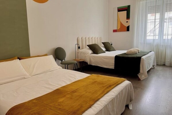 1 bedroom, desk, iron/ironing board, travel cot - Tandem Apartment - Metro A (Roma)