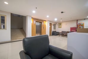Quầy tiếp tân