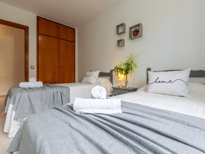 3 bedrooms, desk, internet - Laguna II by Interhome (Deltebre)
