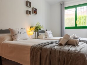 3 habitaciones, escritorio y internet 