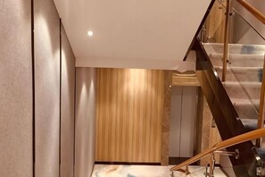 Interior - Classic Hotel (Yuechi)