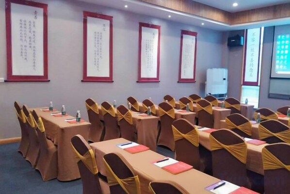 Unclassified image, 1 of 59, button - Jinting Bishuiying Holiday Hotel (Suzhou)