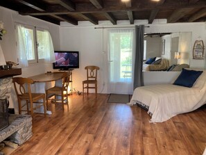 Living area - Quiet house in the Black Mountain (Les Martys)