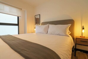 2 soveværelser, skrivebord, strygejern/strygebræt, Wi-Fi