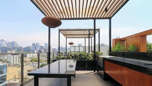 Outdoor dining - w* | Fabulous 2BR w/ Impressive Deco in San Isidro (San Isidro)