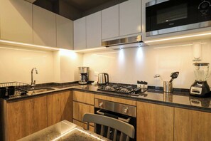 Microwave, oven, stovetop, coffee/tea maker - w* | Fabulous 2BR w/ Impressive Deco in San Isidro (San Isidro)