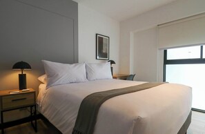 2 bedrooms, desk, iron/ironing board, WiFi - w* | Fabulous 2BR w/ Impressive Deco in San Isidro (San Isidro)