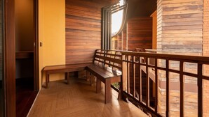 Interior - At Gate Thaphae Hotel (Chiang Mai)