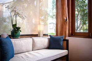 Living area - At Gate Thaphae Hotel (Chiang Mai)