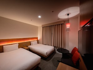 Moderate Twin, Non Smoking | In-room safe, desk, free WiFi, bed sheets