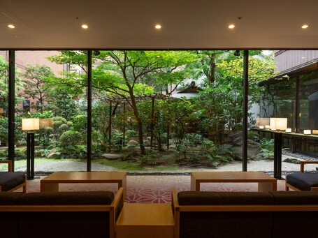 LOISIR HOTEL CLASSIC GARDEN KYOTO SANJO - Image 2