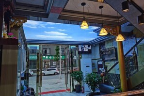 ロビーラウンジ