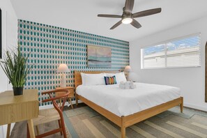 4 habitaciones, tabla de planchar con plancha y cuna de viaje 