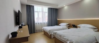 Balikun Hancheng Hotel
