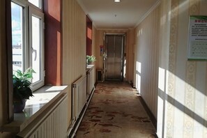 Unclassified image, 4 of 18, button - Balikun Hancheng Hotel (Barkol)