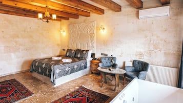 Desk, laptop workspace, free WiFi, bed sheets