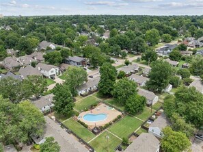 Exterior - ​Modern 1BR Condo Near Brookside – in Tulsa (Tulsa)