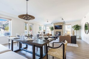Dining - Creekside Elegance at Timberstone (Canmore)