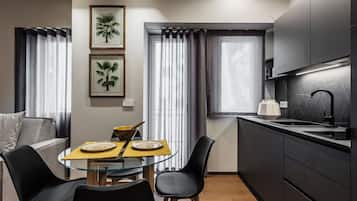 Deluxe apartman | Privát konyha | Elektromos vízforraló