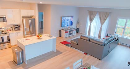 Starz at Night - luxurious suite near halifax airport