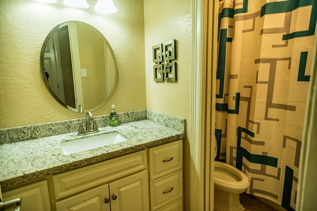 Photo 44 of Huge 6 Bedroom with Heated Pool, Spa, 85" Television, Game Room, BBQ, Hot Tub