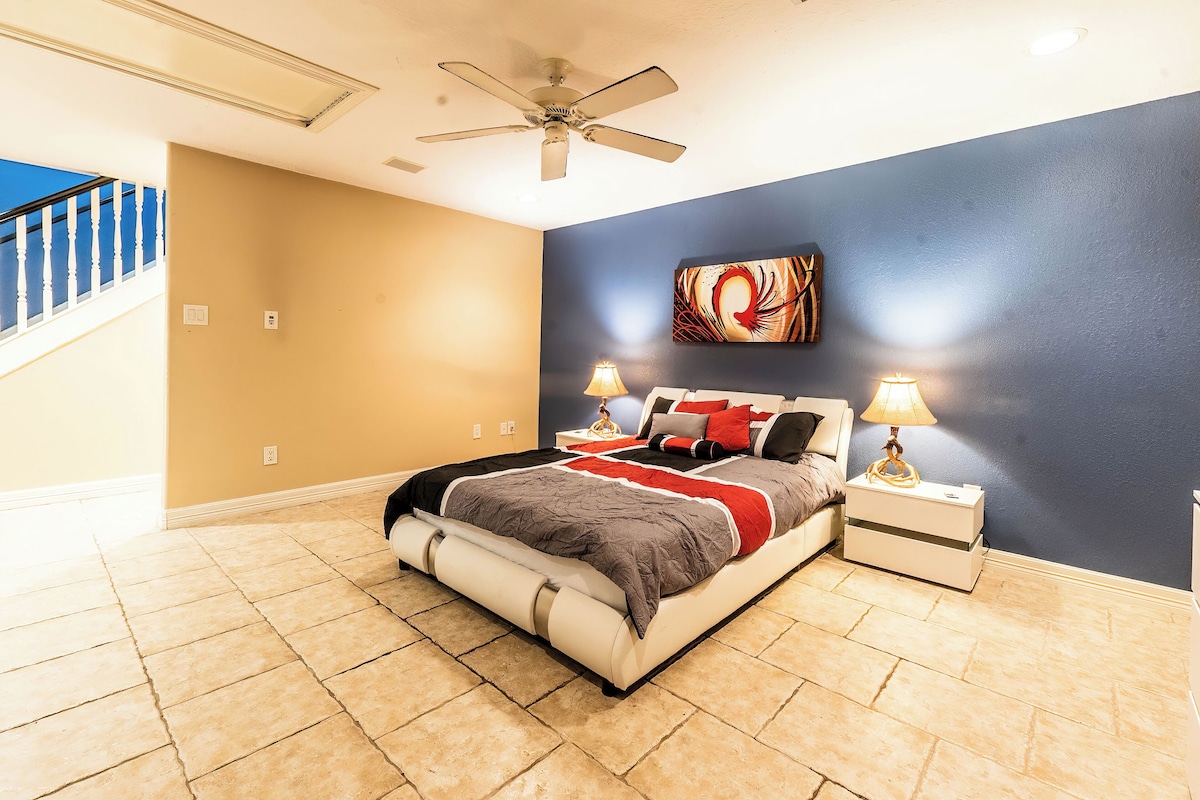 Photo 16 of Huge 6 Bedroom with Heated Pool, Spa, 85" Television, Game Room, BBQ, Hot Tub