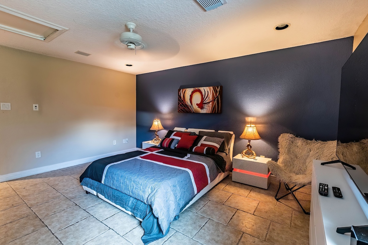 Photo 58 of Huge 6 Bedroom with Heated Pool, Spa, 85" Television, Game Room, BBQ, Hot Tub
