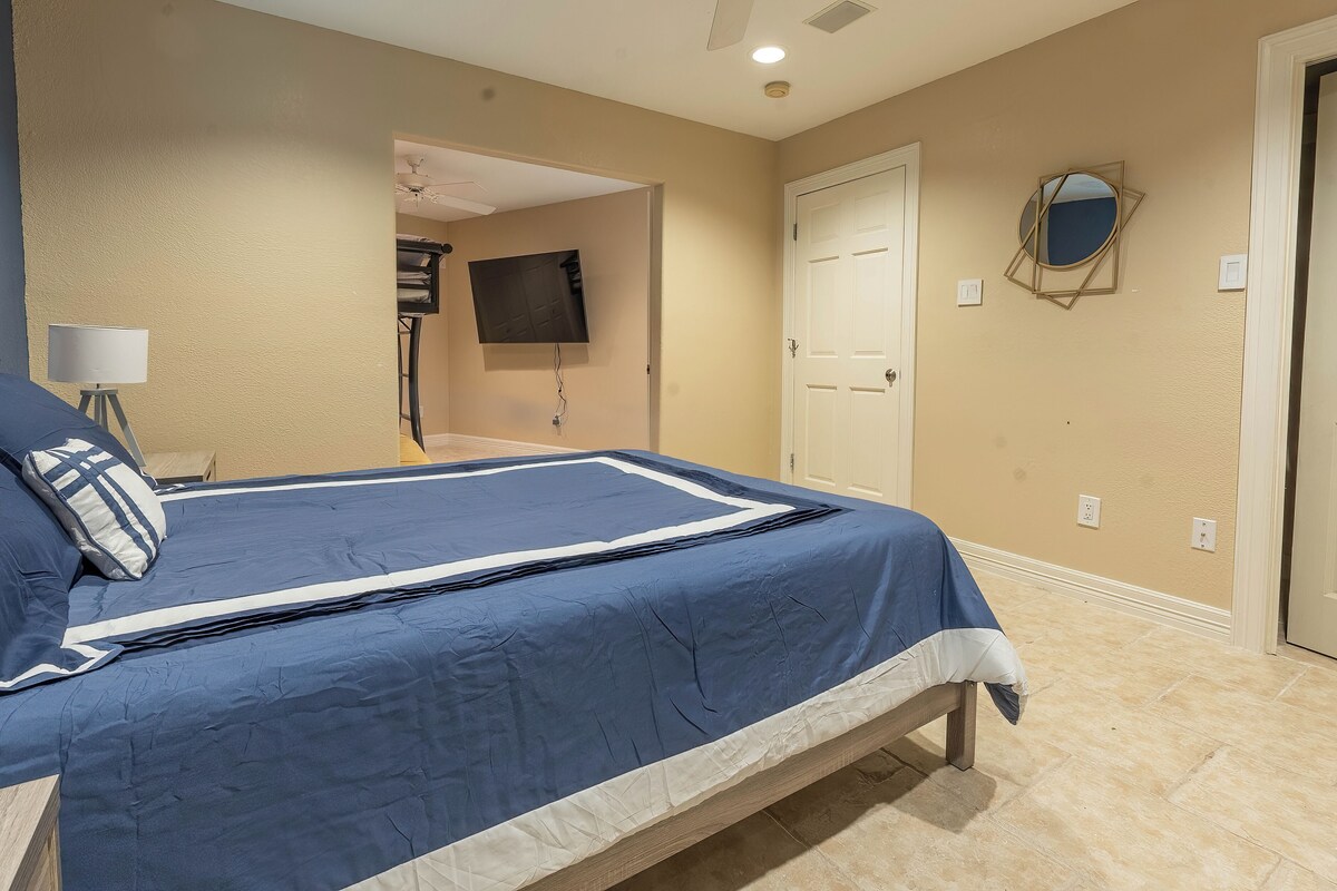 Photo 32 of Huge 6 Bedroom with Heated Pool, Spa, 85" Television, Game Room, BBQ, Hot Tub