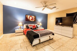 6 habitaciones, escritorio y tabla de planchar con plancha 