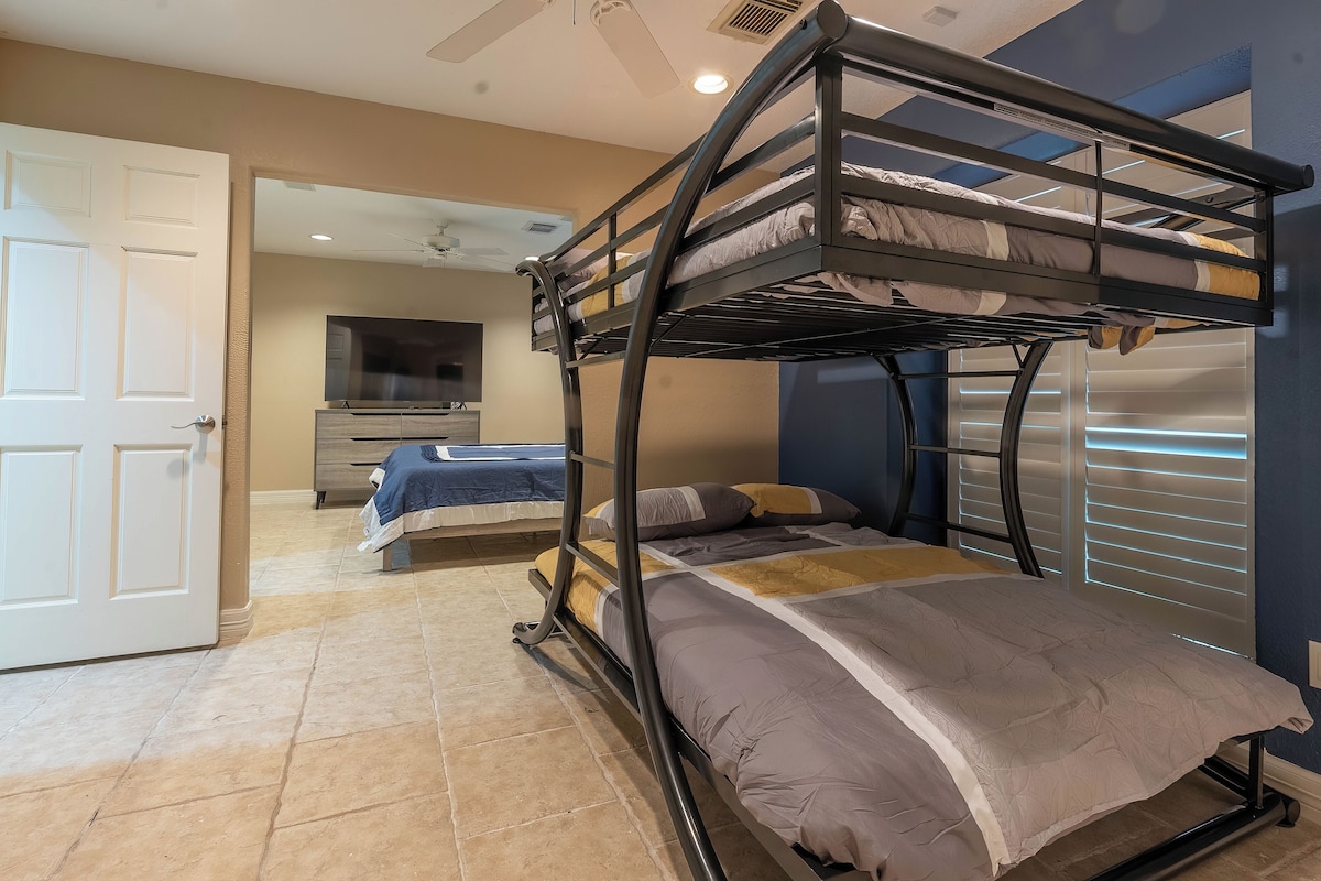 Photo 30 of Huge 6 Bedroom with Heated Pool, Spa, 85" Television, Game Room, BBQ, Hot Tub