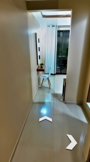 高级套房, 阳台 | 浴室 | 淋浴设施、毛巾、肥皂、洗发水