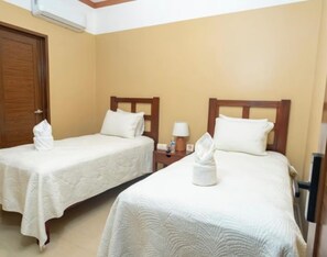 标准双床房 | 免费 WiFi