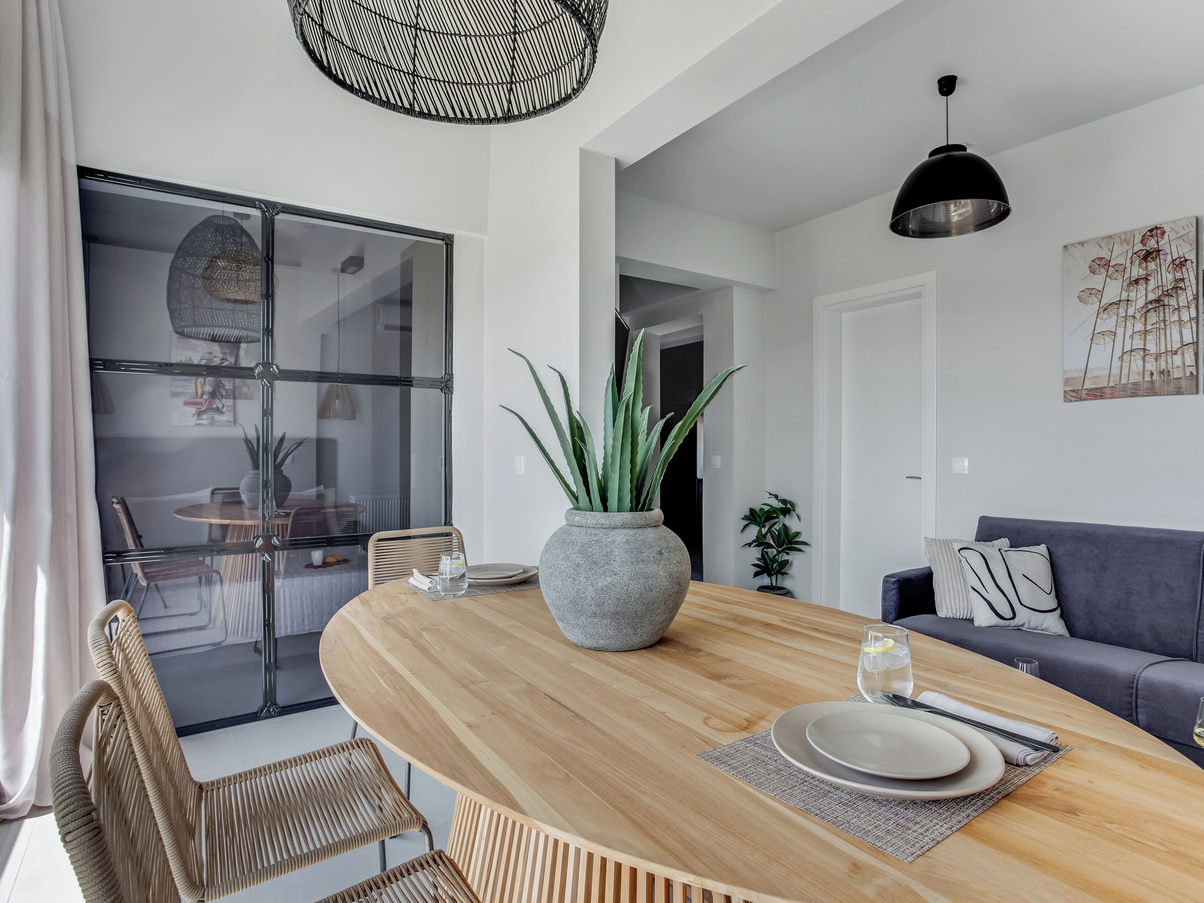 Íbúð - 1 svefnherbergi - borgarsýn | Borðstofa