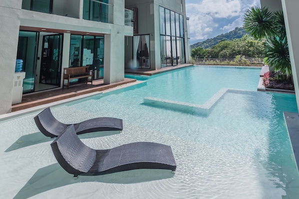 Outdoor pool - Viva Patong Condo C301 with Nature View (Patong)